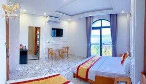 Premium bedding, minibar, desk, blackout drapes - Hung Thinh Hotel Phu Quoc (Phu Quoc)