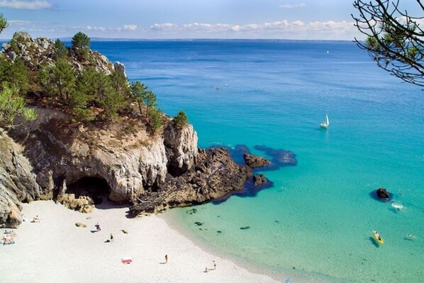 Beach nearby, sun-loungers