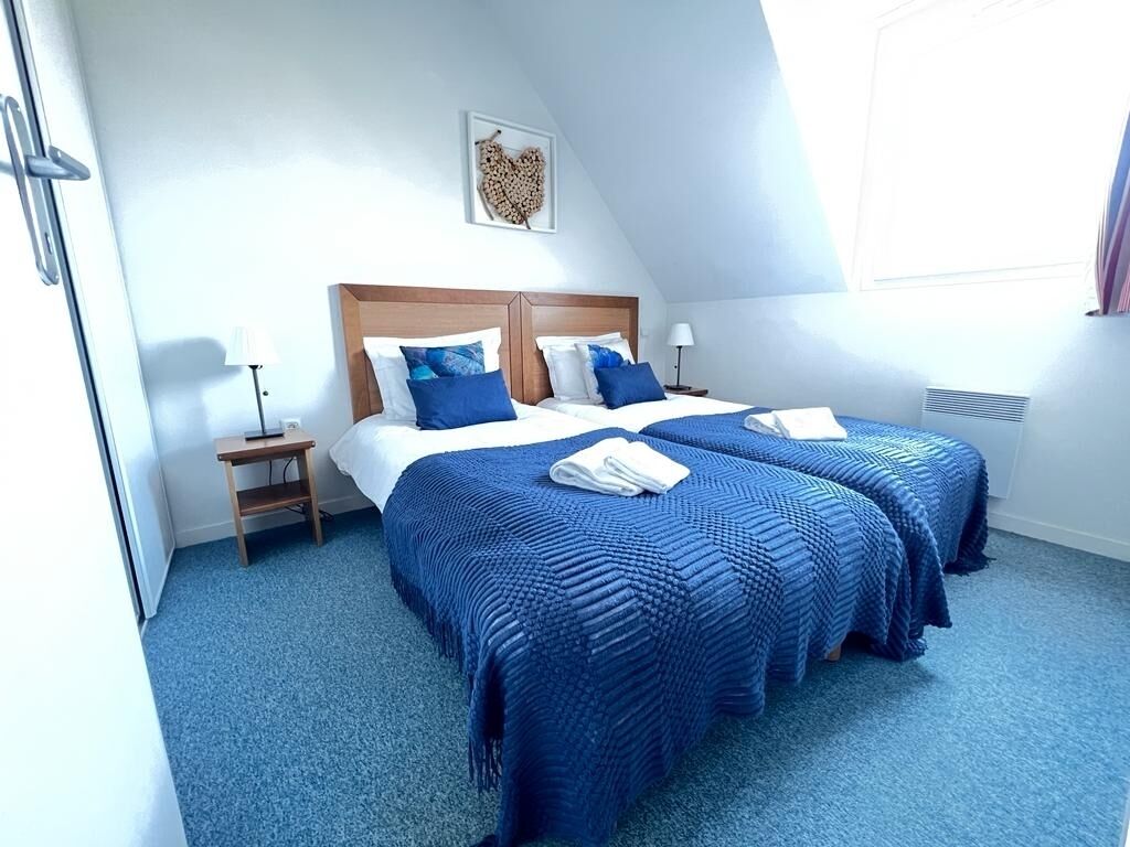 PROMO SPECIALE10% Maison à Morgat, piscine chauffée,située à 800m de la mer.