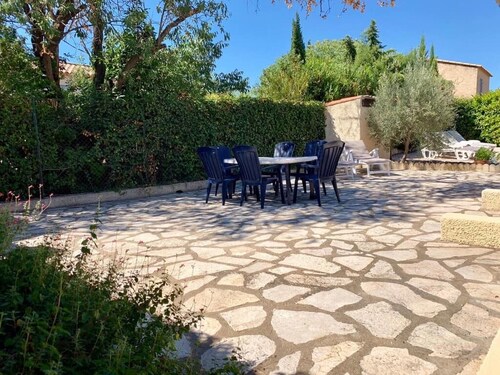Family Villa with swimming pool between sea and mountains