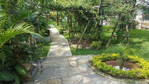 Unclassified image, 4 of 48, button - La casona de MaryChuy (Xilitla)