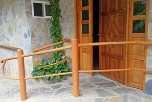 Dobbelt- eller tomannsrom | Wi-fi (inkludert) og sengetøy