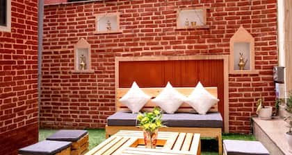 Nyadha House
