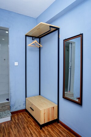 Deluxe Double Room | Wardrobe - Nyadha House (Lalitpur)