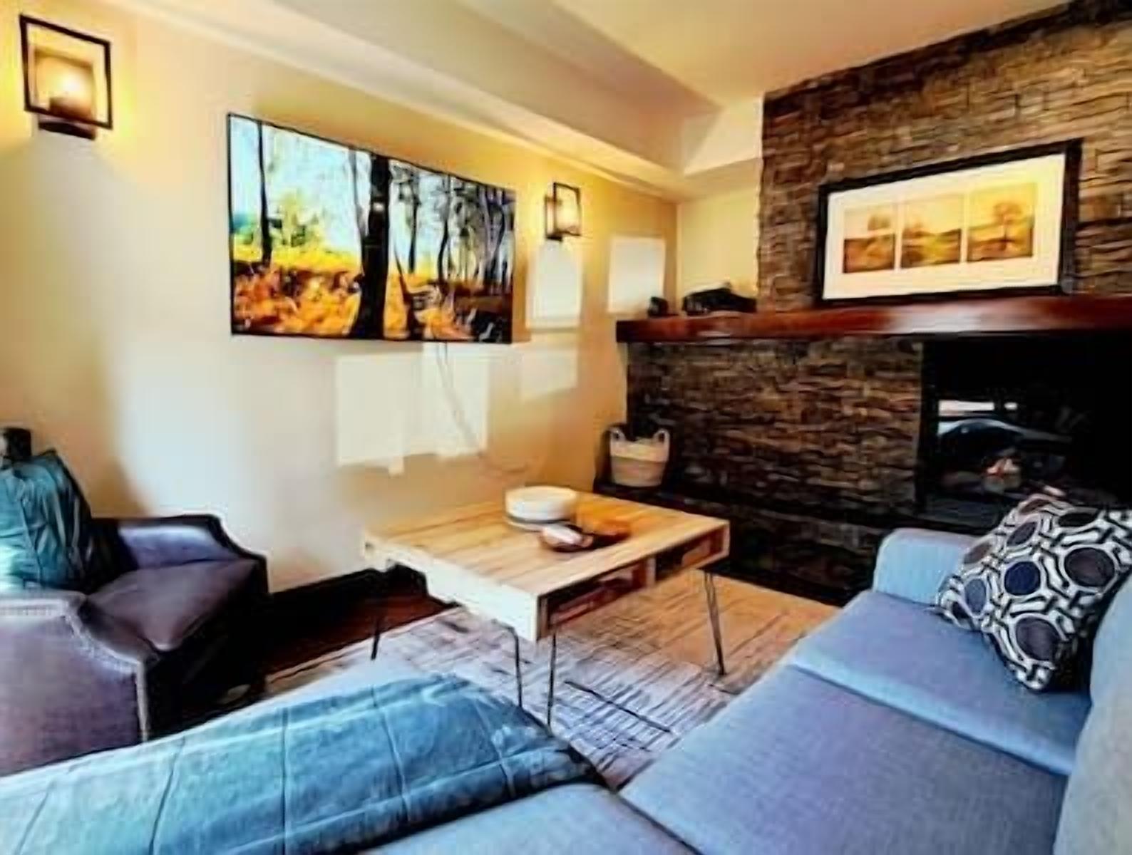 Comfy Ground Floor | Hot Tub | Pool | Hot Springs