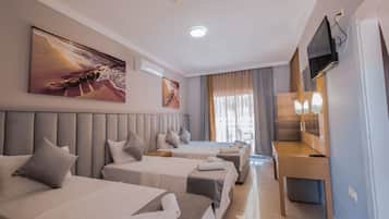 Deluxe Quadruple Room