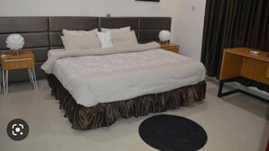 Room - The Green Manor (Lagos)