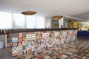 Bar (on property) - Hotel Cala Sant Vicenc - Adults Only (Pollença)