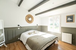 6 bedrooms, free WiFi - Family villa with private pool and tennis court (Sainte-Marie-de-Ré)