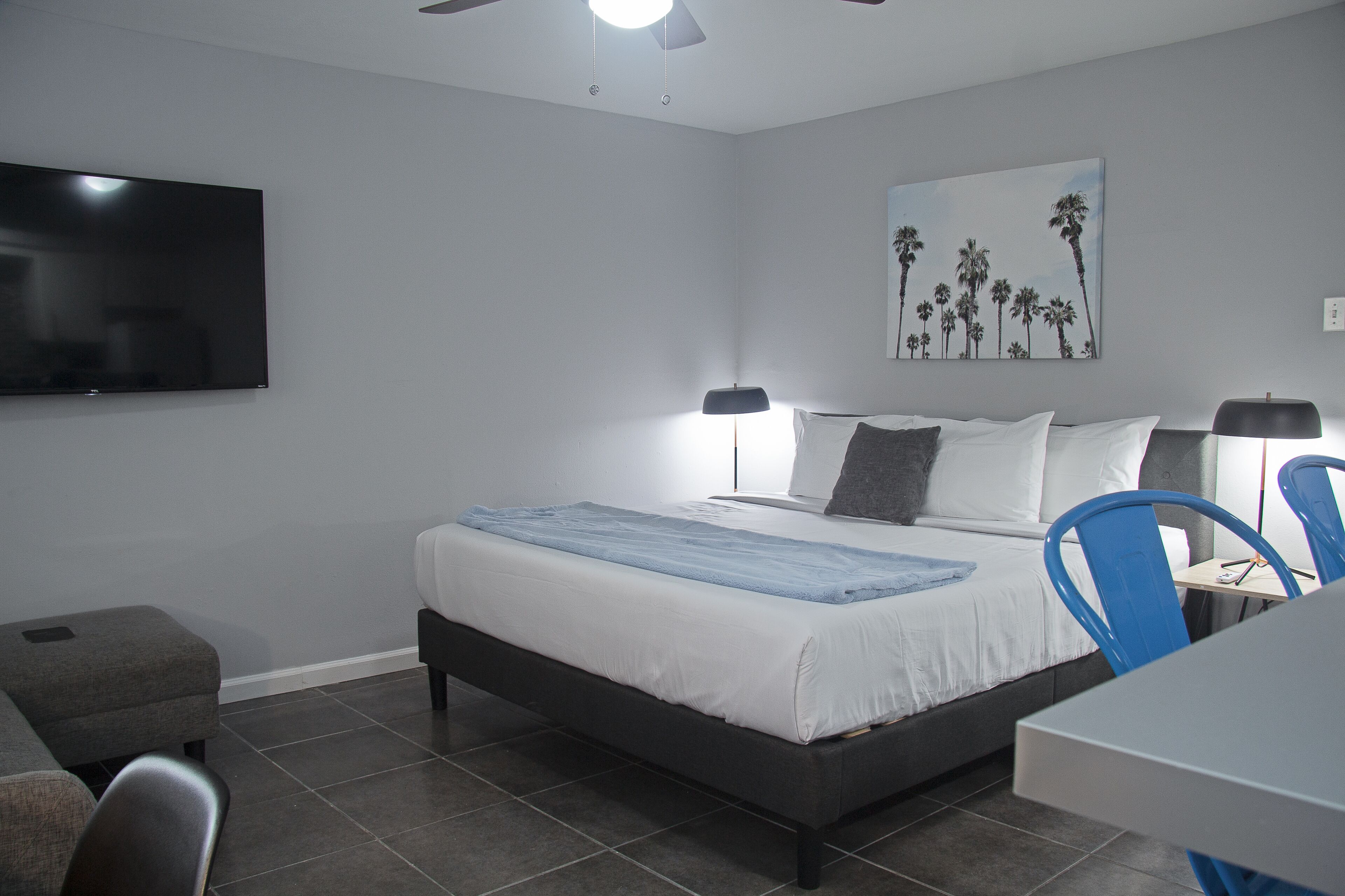 Your Montrose Studios! Sleeps 46/23BR/23BA/23PA