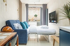 1 bedroom, iron/ironing board, free WiFi, bed sheets