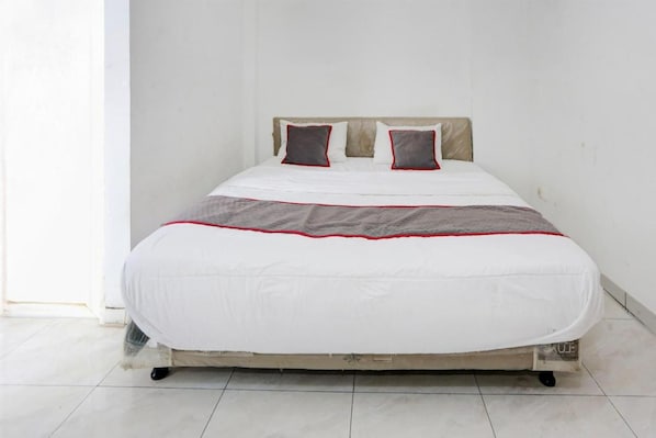 Chambre Double Deluxe | Literie de qualité supérieure, Wi-Fi gratuit, draps fournis