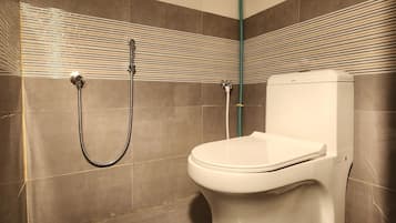 Shower, hydromassage showerhead, towels