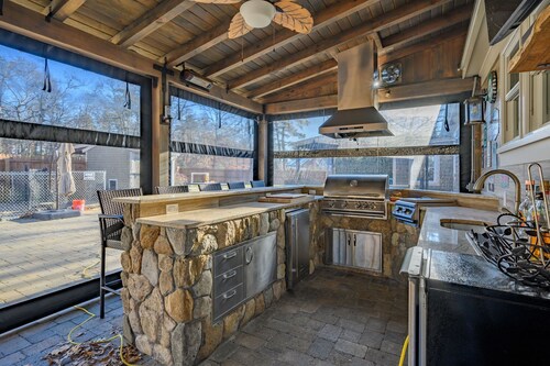 Family Tides: Private Retreat with Pool & Hot Tub