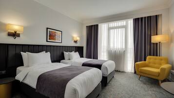 Standard-Zweibettzimmer | 1 Schlafzimmer, Zimmersafe, Schreibtisch, laptopgeeigneter Arbeitsplatz