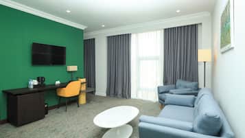 Superior-Suite | 1 Schlafzimmer, Zimmersafe, Schreibtisch, laptopgeeigneter Arbeitsplatz