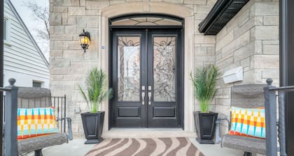 Waterfront Avenue Suites