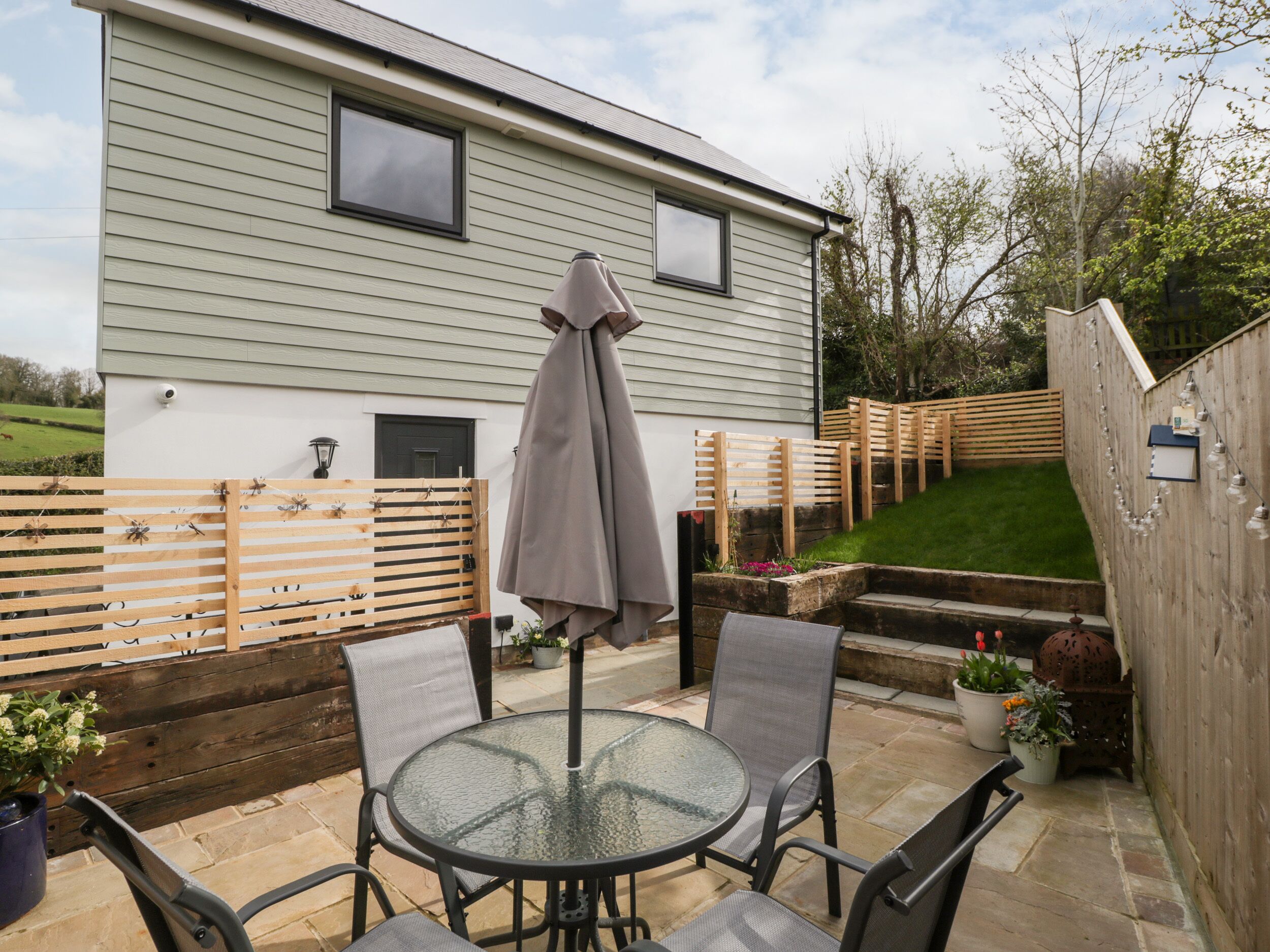 Cottage | Outdoor dining