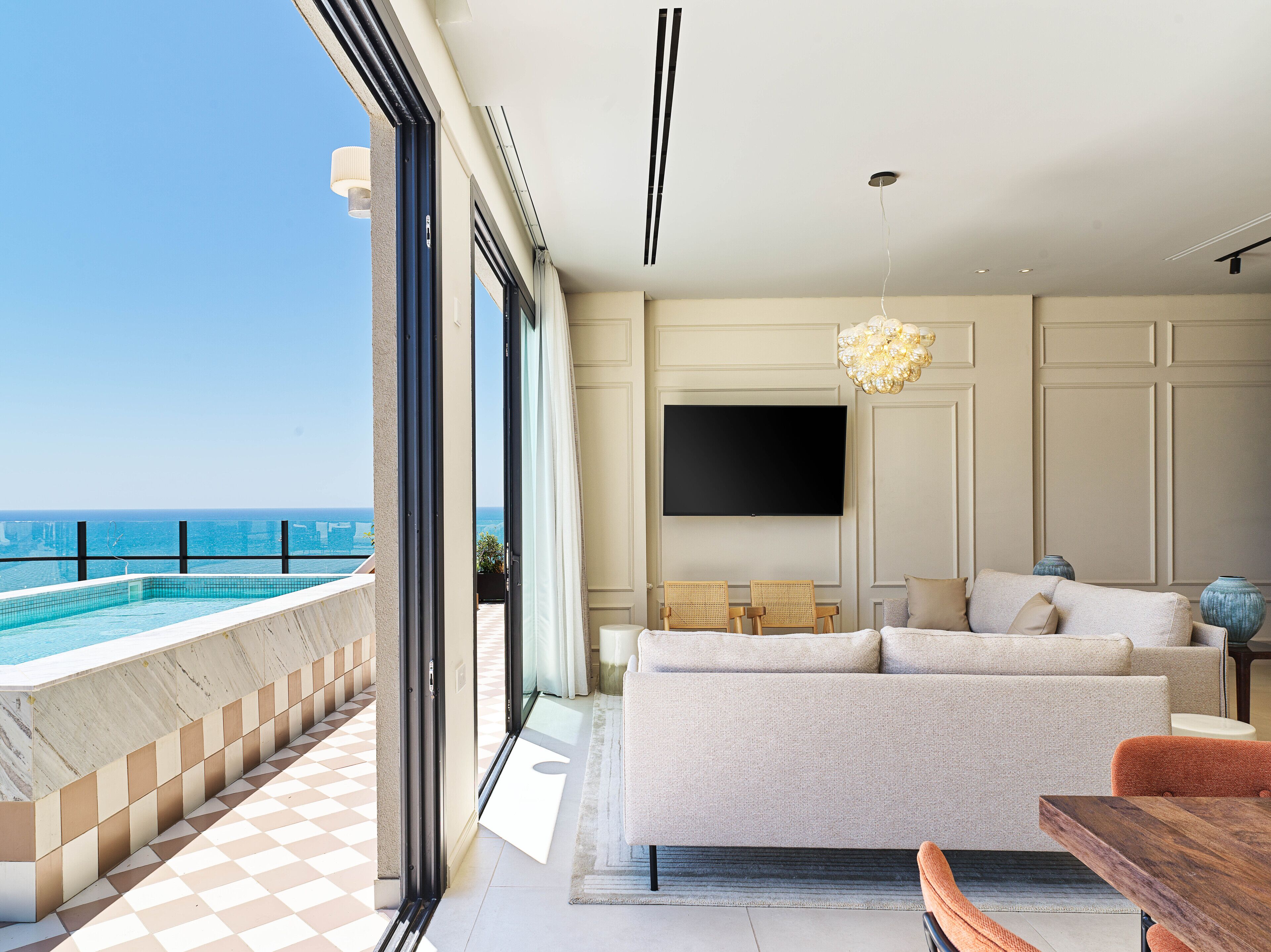 Presidential Suite | Premium bedding, down comforters, memory foam beds, in-room safe