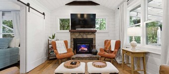 Happy Hiker, Nearby hiking, NEW FIREPIT, Modern renovation, Dog Friendly