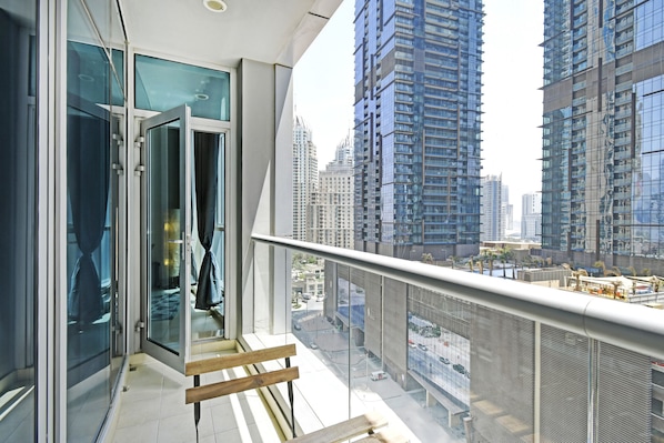 Property grounds - Cozy 1BR at Torch Tower Dubai Marina by Deluxe Holiday Homes (Dubai)