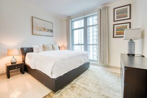 1 soverom, safe på rommet, strykejern/-brett og wi-fi (inkludert)