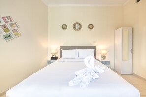 1 bedroom, in-room safe, iron/ironing board, free WiFi