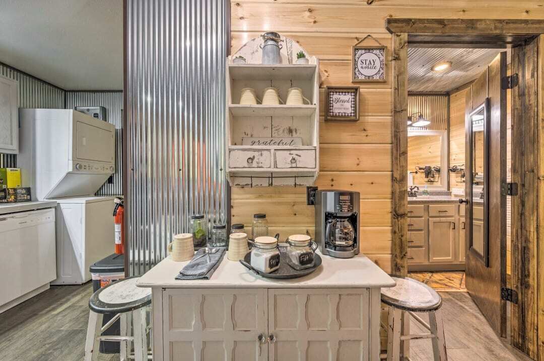 Backwoods Hideout-Sleeps 4/True Getaway/Secluded