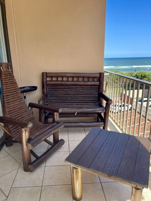 Property grounds - Family-friendly, sea and breaker view, 2 min from beach (Amanzimtoti)