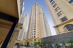 Exterior - Exquisite 1BR in Sadaf, Jumeirah Beach Residence by Deluxe Holiday Homes (Dubai)