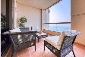 Property grounds - Exquisite 1BR in Sadaf, Jumeirah Beach Residence by Deluxe Holiday Homes (Dubai)