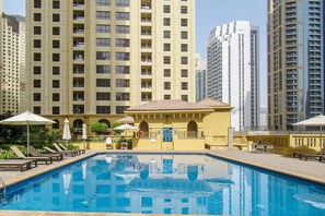 Pool - Exquisite 1BR in Sadaf, Jumeirah Beach Residence by Deluxe Holiday Homes (Dubai)