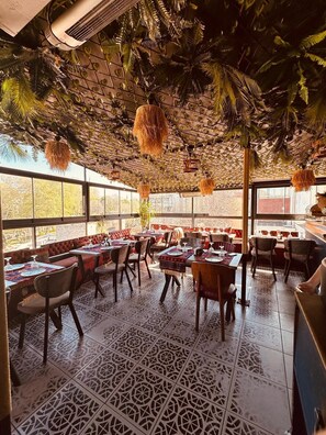 Restaurant - Ottoman Luxury Hotel (Istanbul)