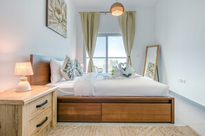 1 soverom, safe på rommet, strykejern/-brett og wi-fi (inkludert)