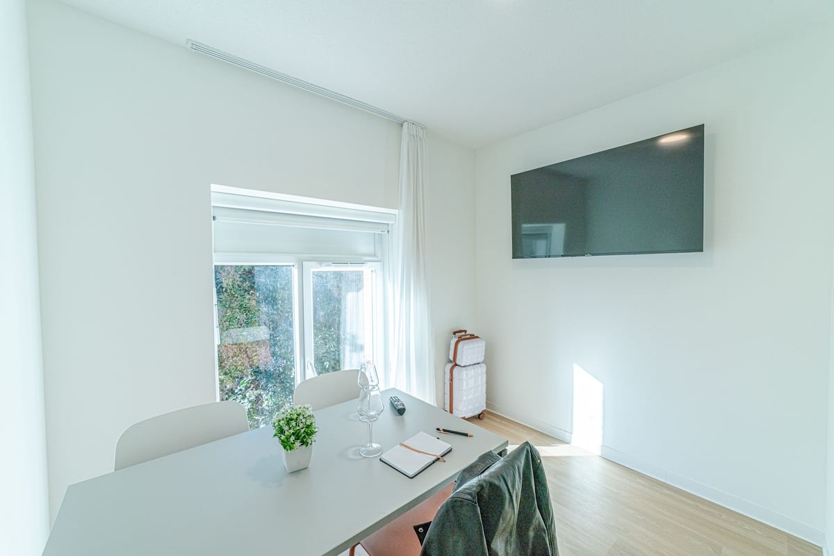 Smart TV de 50 cm con canales por cable