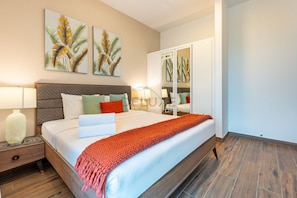 2 bedrooms, in-room safe, iron/ironing board, free WiFi