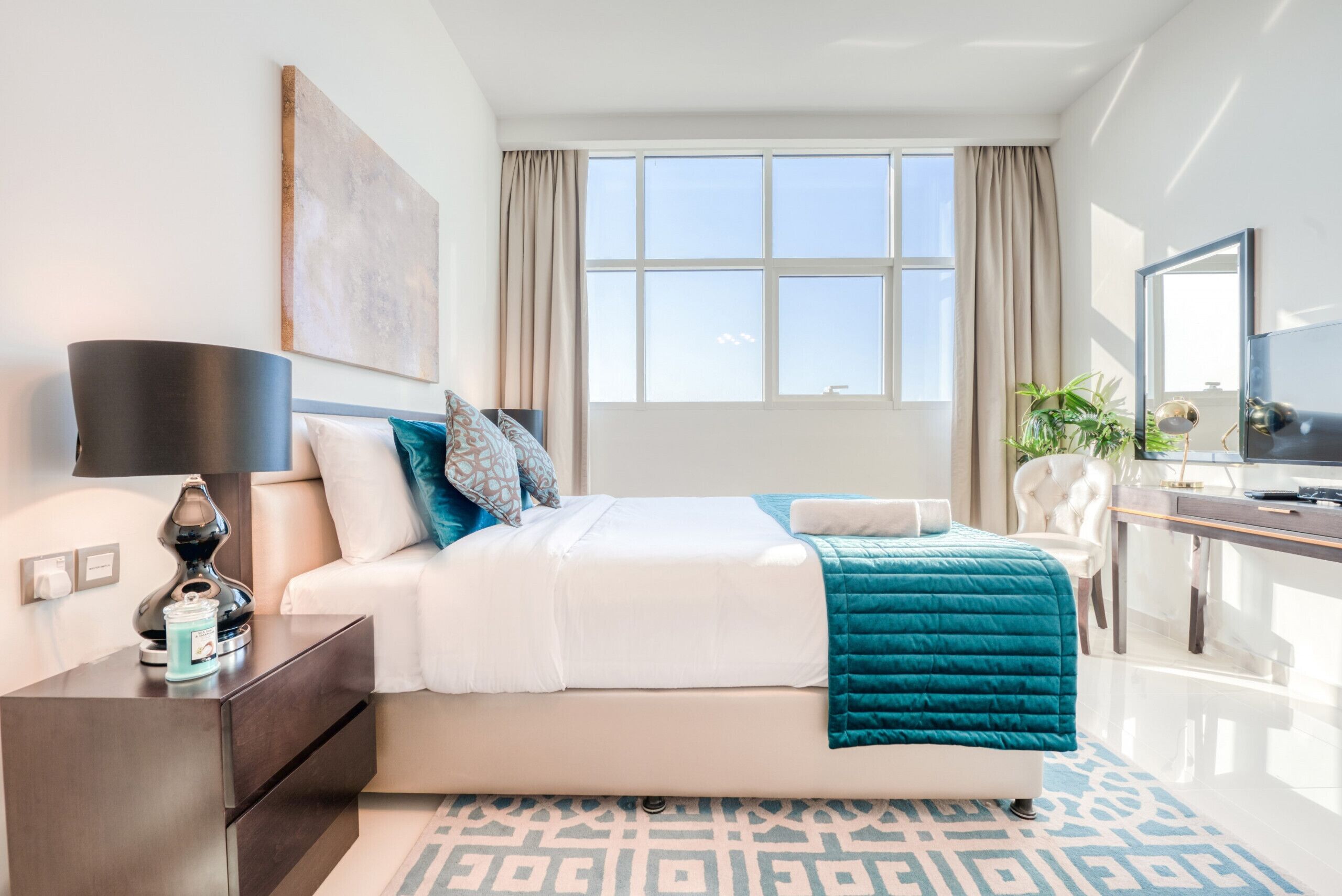 Iron/ironing board, free WiFi, bed sheets