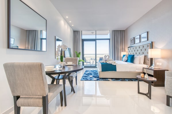 Zimmersafe, Bügeleisen/Bügelbrett, kostenloses WLAN, Bettwäsche