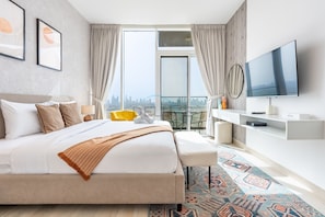 In-room safe, free WiFi, bed sheets