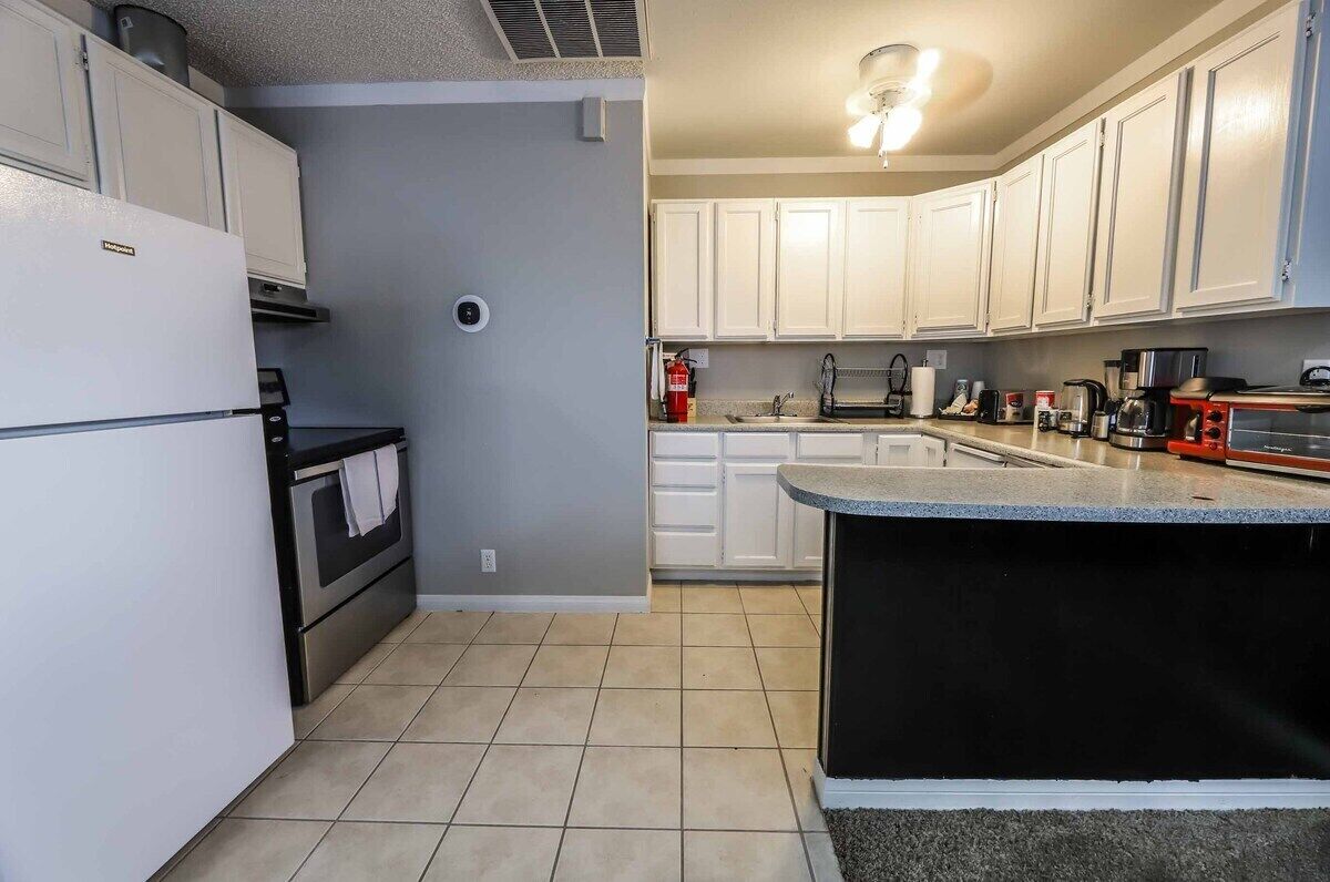 Welcome to Fabulous Las Vegas!<br><br>Located minutes away from the Las Vegas Strip