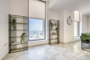 Interior - Outstanding 3BR at Sadaf 7 JBR by Deluxe Holiday Homes (Dubai)