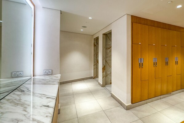 Interior - Posh 1BR at The Address Residences in JBR by Deluxe Holiday Homes (Dubai)