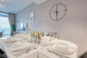 تناول الطعام