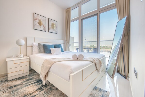 3 chambres, coffres-forts dans les chambres, fer et planche Ă repasser