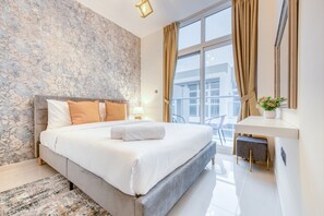 3 bedrooms, in-room safe, iron/ironing board, free WiFi - Opulent 3BR Townhouse at DAMAC Hills 2 Akoya by Deluxe Holiday Homes (Dubai)