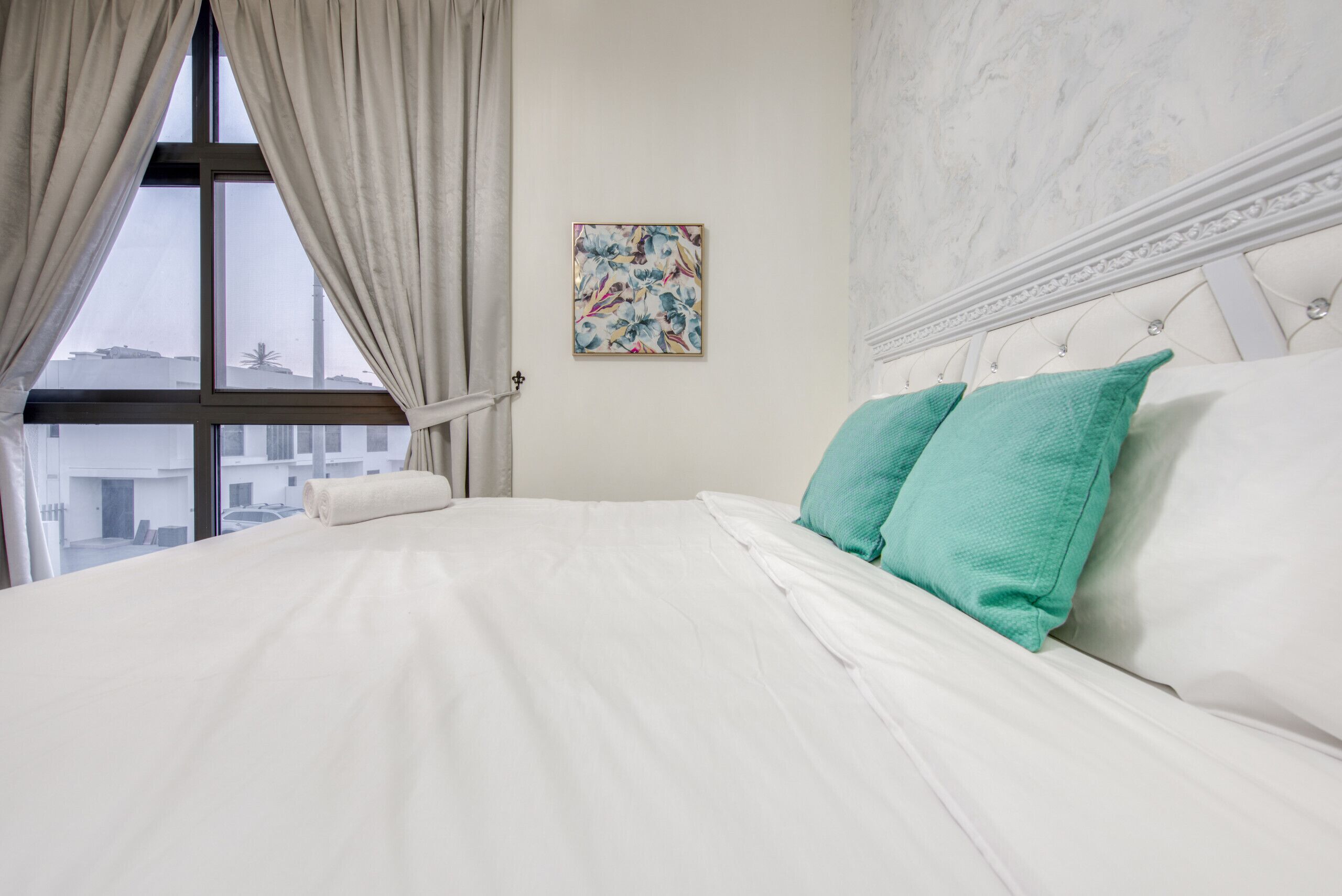 3 bedrooms, in-room safe, iron/ironing board, free WiFi