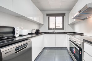 Fridge, microwave, oven, dishwasher