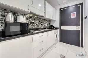 Microwave, toaster