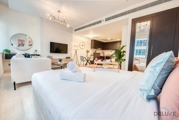 1 chambre, coffres-forts dans les chambres, fer et planche à repasser