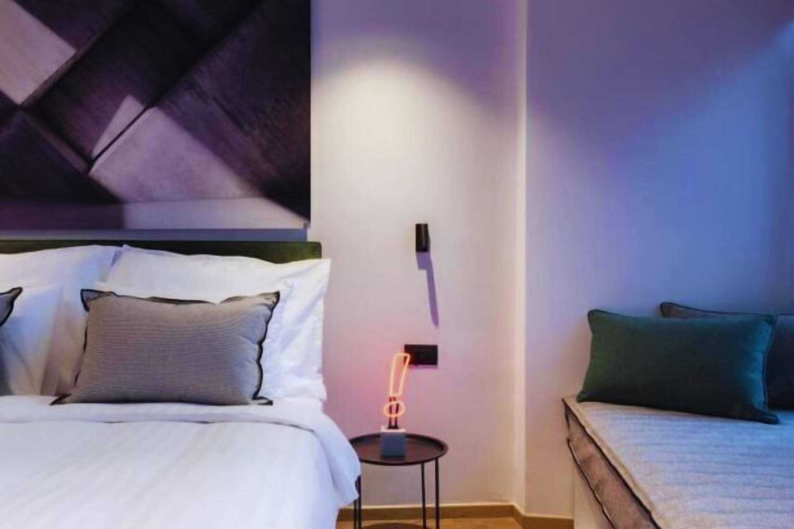 客房內保險箱、獨特裝潢、書桌、遮光布/窗簾